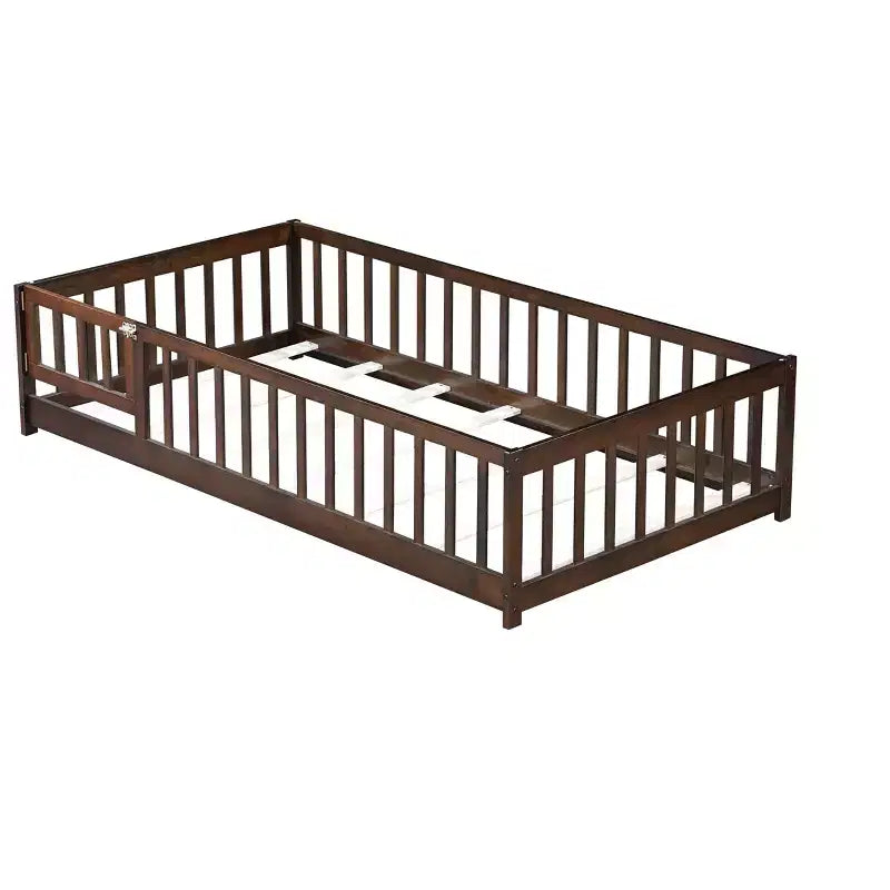 Lit au sol pour tout-petits format jumeau, Lit Montessori moderne en bois avec barrières de sécurité et porte pour chambre d'enfant